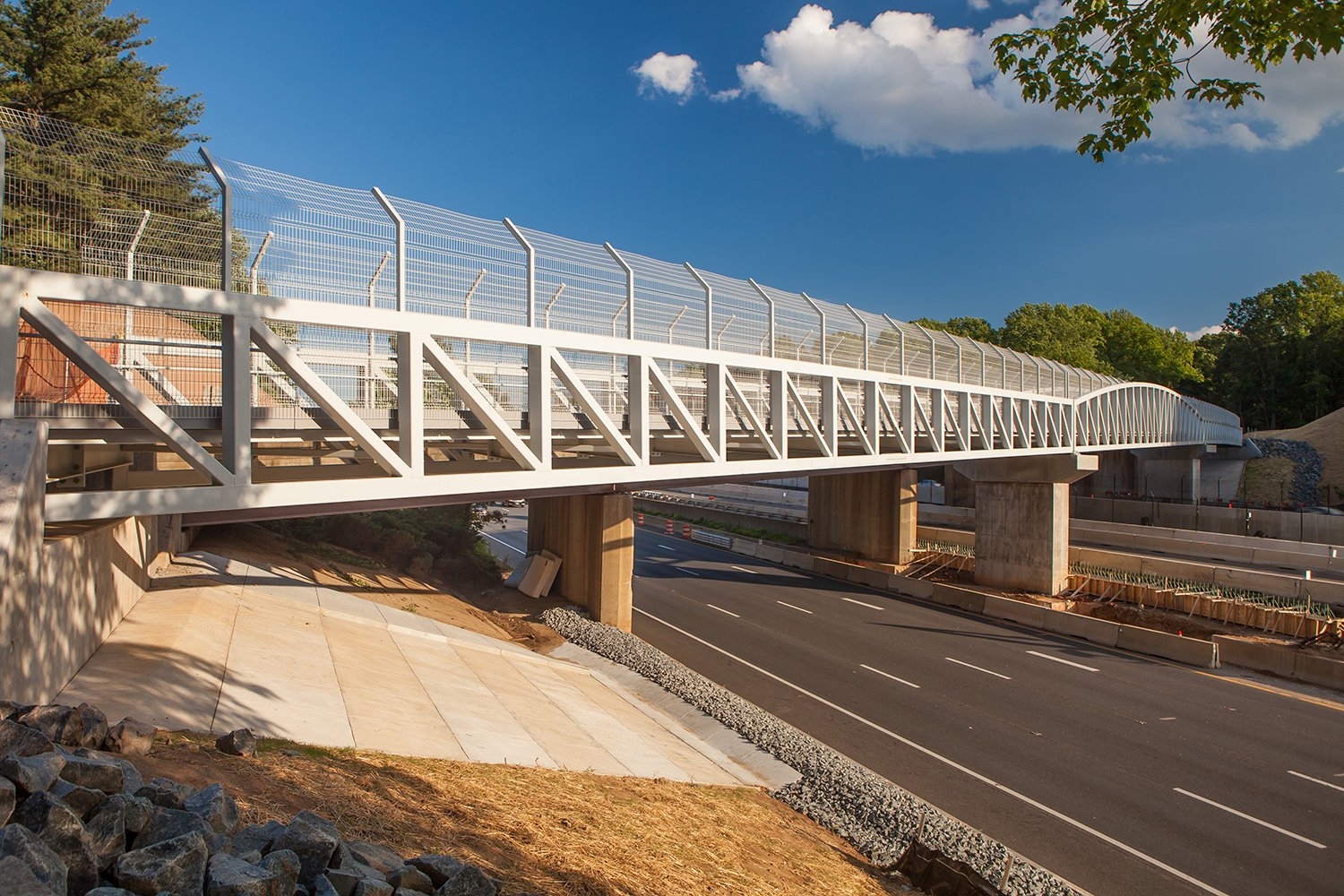 FRP Pedestrian Deck Solution Connects Two Major Facilities