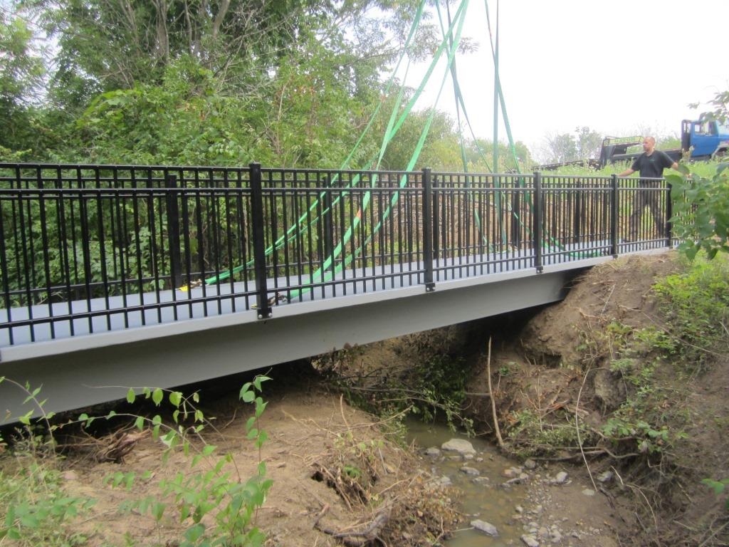 FiberSPAN: A Zero Maintenance Choice for Community Walking Trails