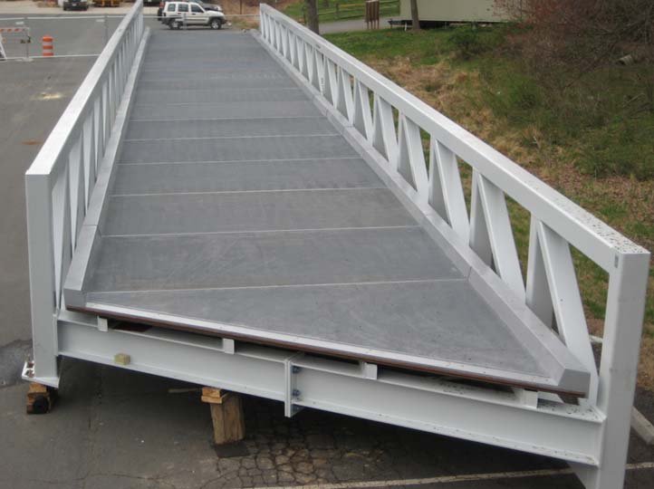 08-Completed-first-truss-shows-deck-with-integral-curbs