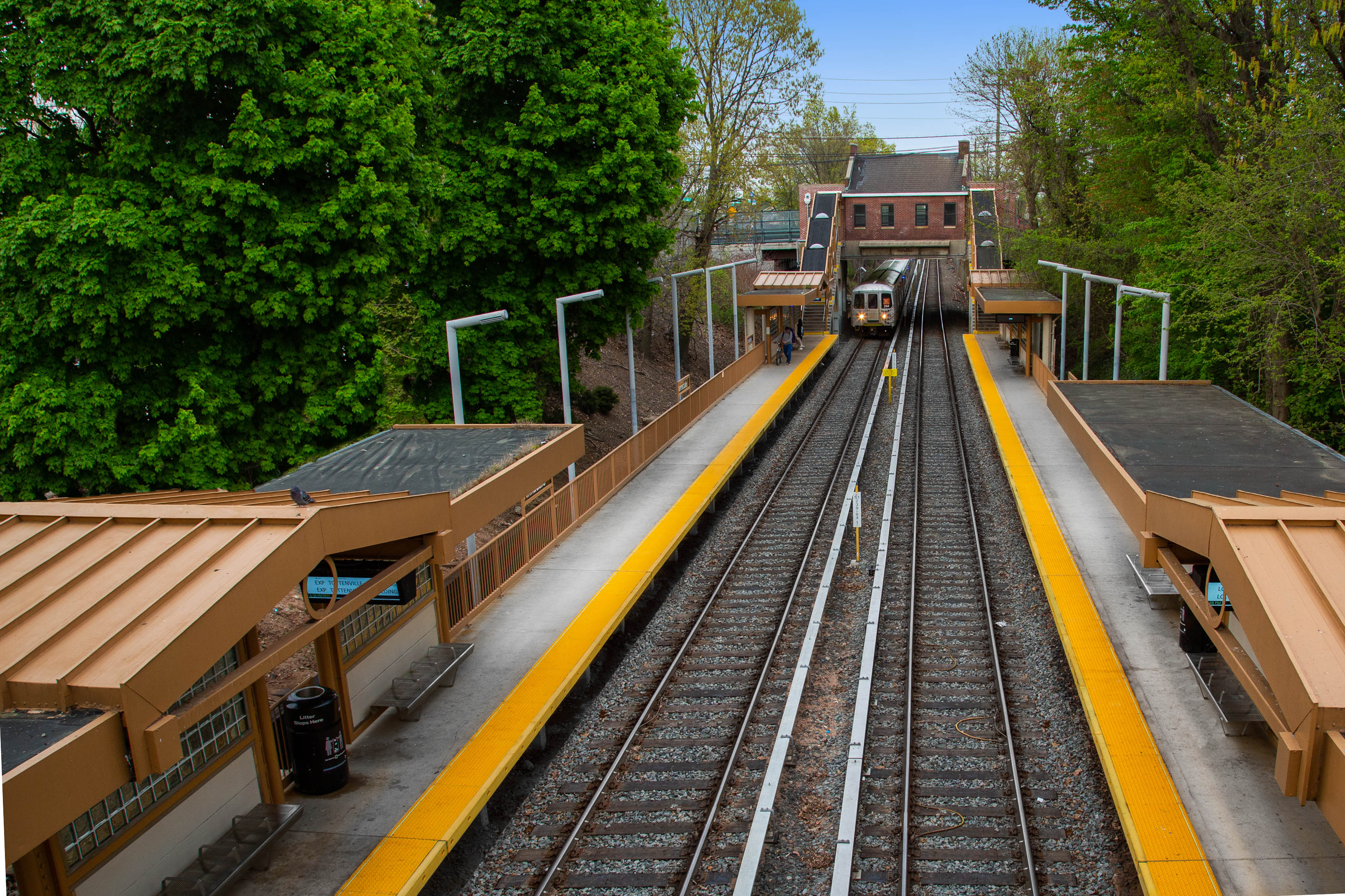 ANNADALE RAIL PLATFORM STATEN ISLAND, NYC-5-RT