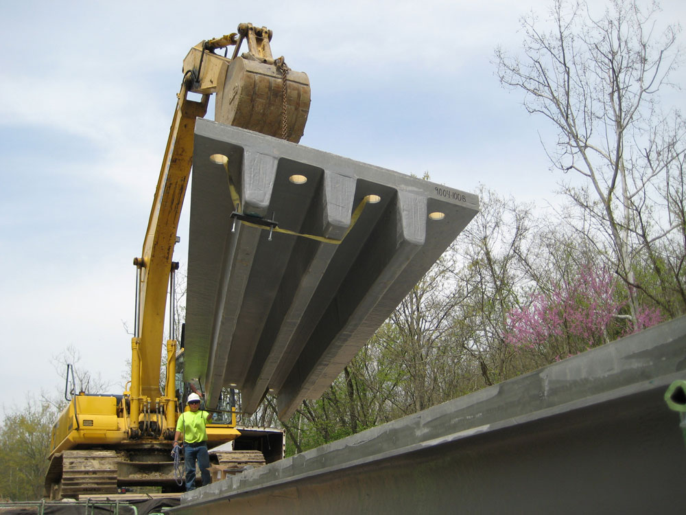 05 Panel Lift Shows Underside Of Panel