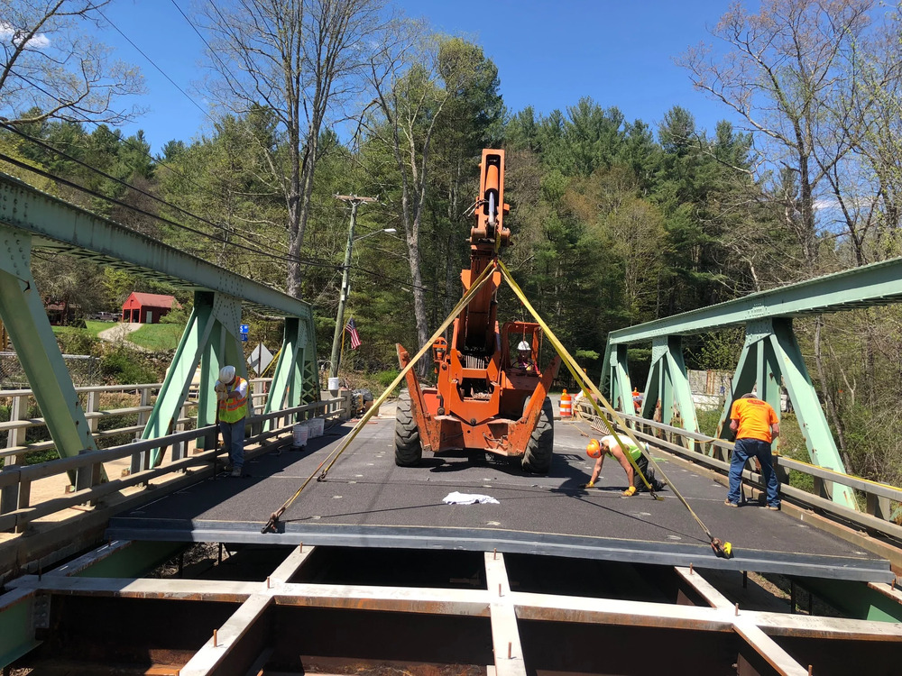 2 Lowering Panels Into Position