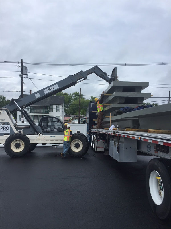 3 Panel Unloading At Site