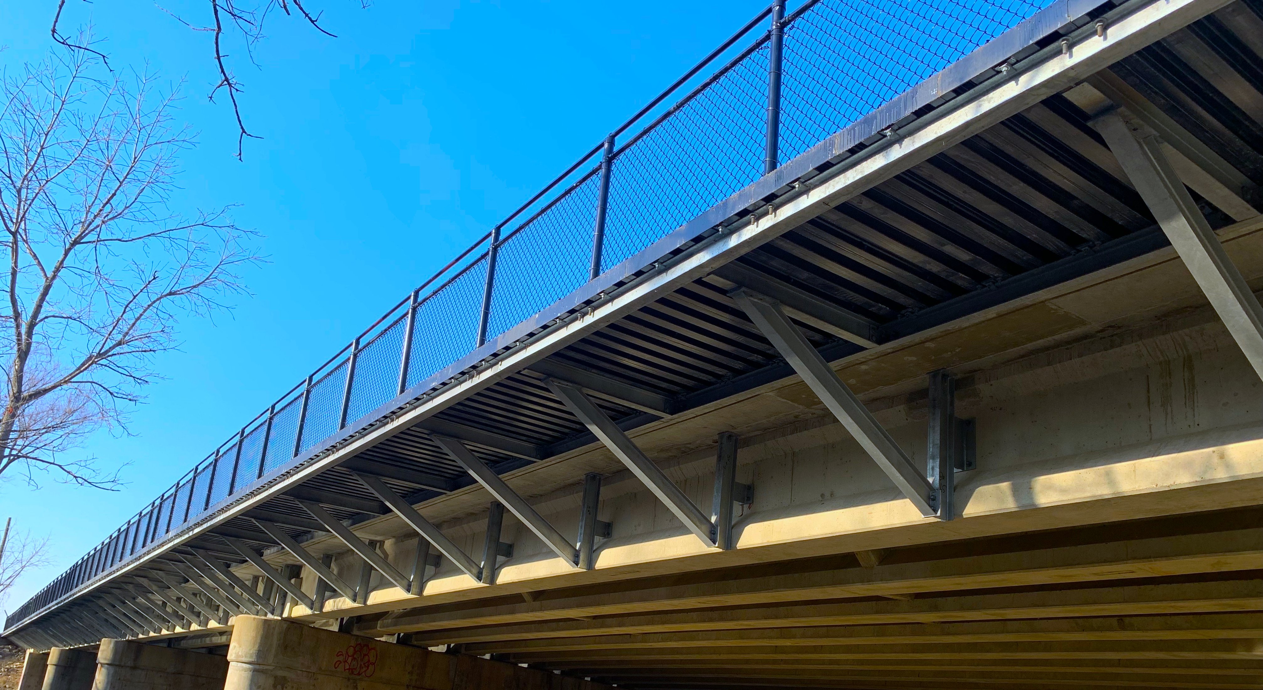 Cass Ave Sidewalk Cantilever