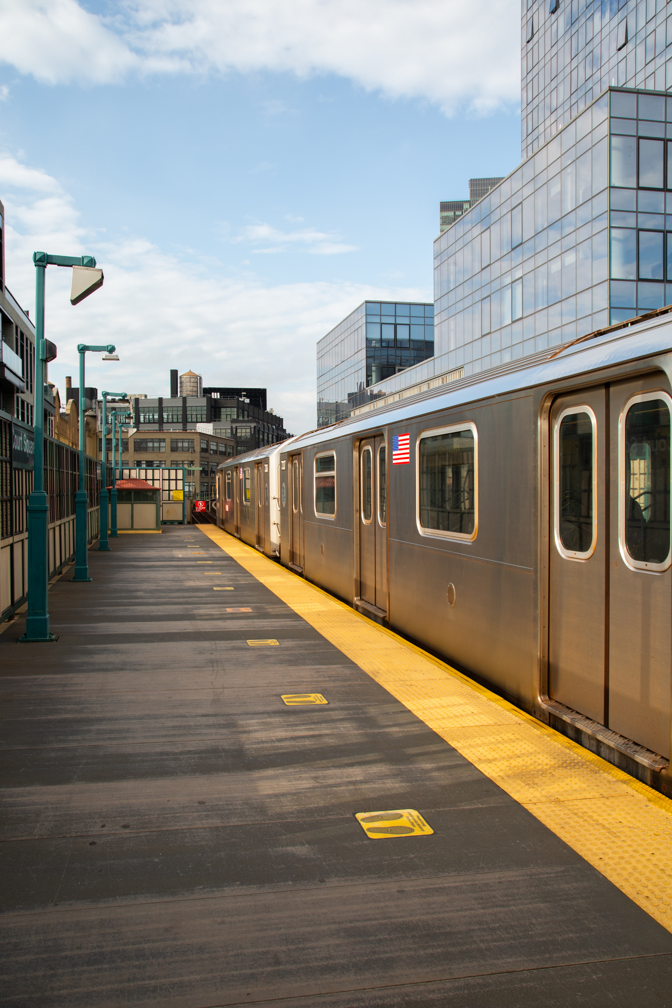 COURT SQUARE RAIL PLATFORM QUEENS-3