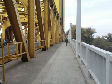 Cantilever Sidewalk